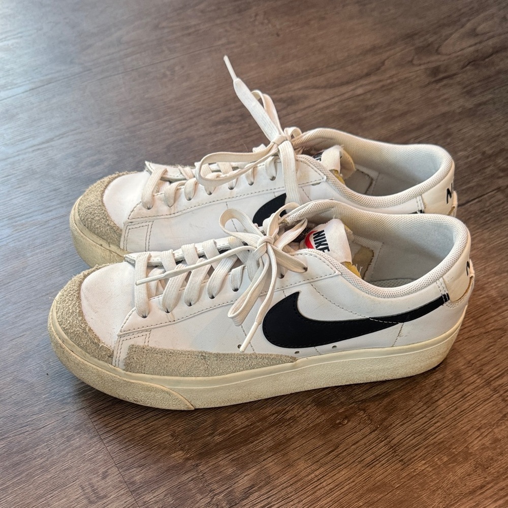 Nike Cream and Black Low-Top Sneakers